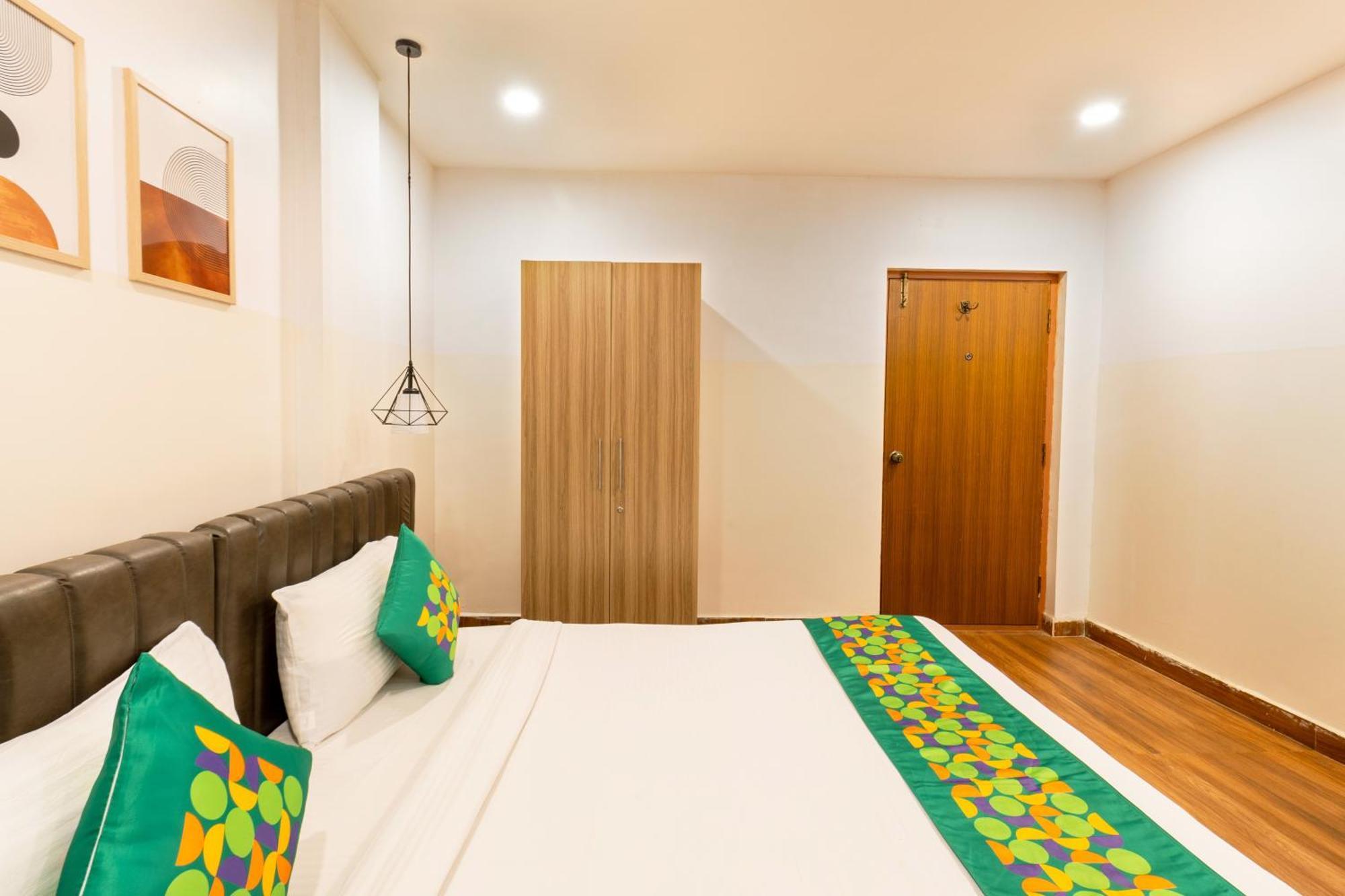 Treebo Seventh Heaven Kukatpally Hyderabad Exterior photo